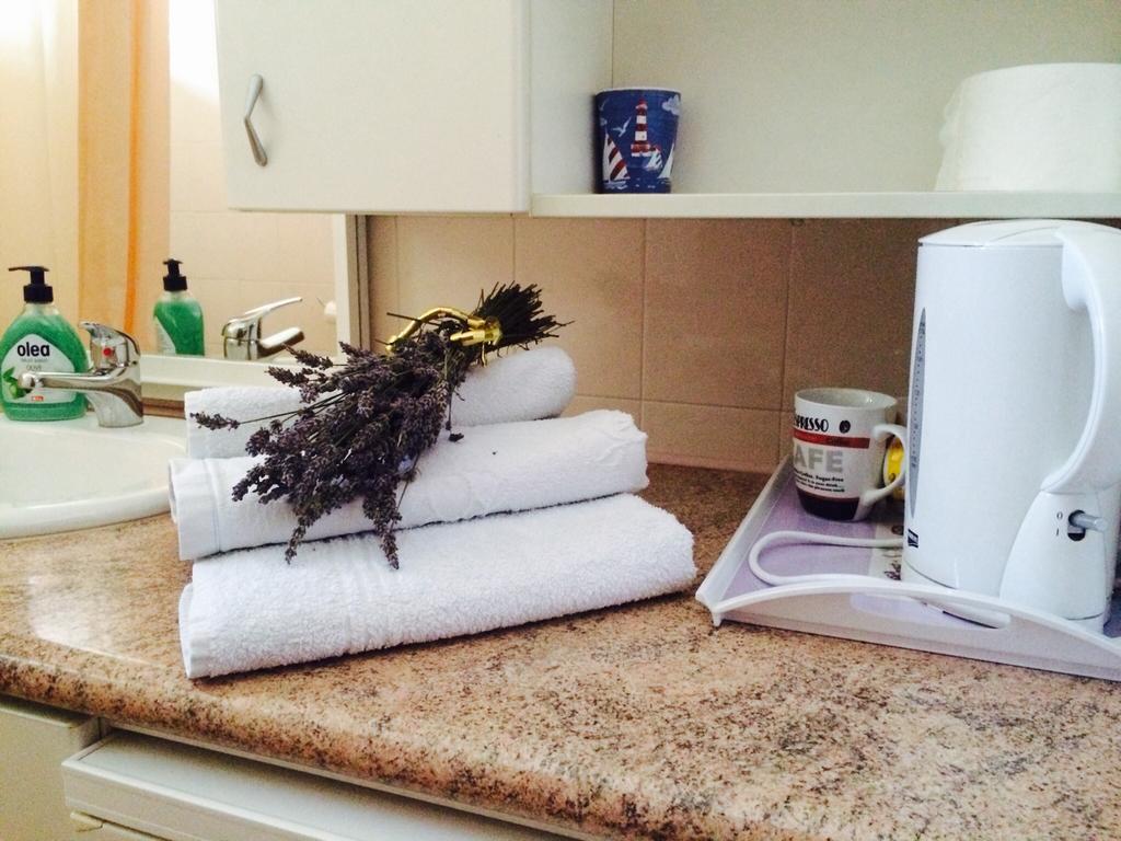 Guest House Zaninovic Hvar Town Oda fotoğraf
